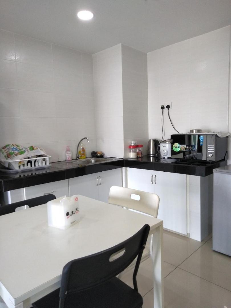 קוטה בארו D'Perdana Residence מראה חיצוני תמונה